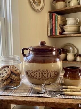 Vintage Stoneware Cookie Jar Brown Tan Glazed Ceramic Bean Pot with Lid Handles